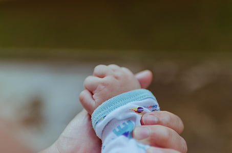 close, photo, mother, holding, baby, hand, hands