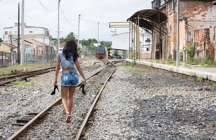walk, rails, station san francisco, alagoinhas, woman, rustic, back view