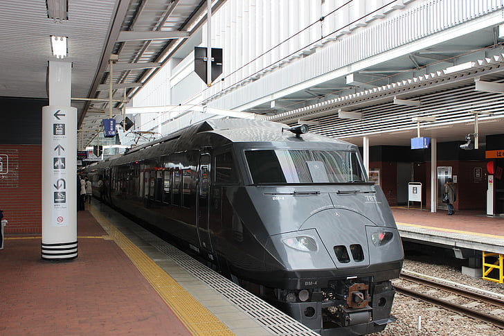 Jr kyushu, sistem de 787, Hakata station
