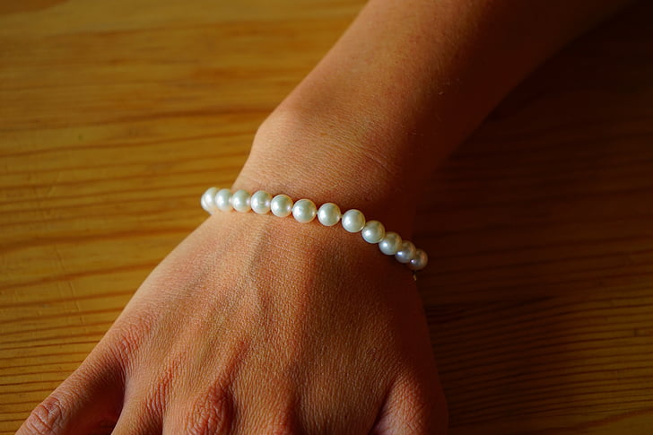 Bracciale, Perline, collana di perle, mano umana, Close-up, persone