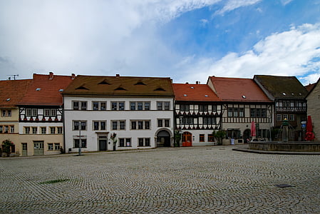 Marketplace, Sangerhausen, Sachsen-anhalt, Tyskland, gammal byggnad, platser av intresse, kultur
