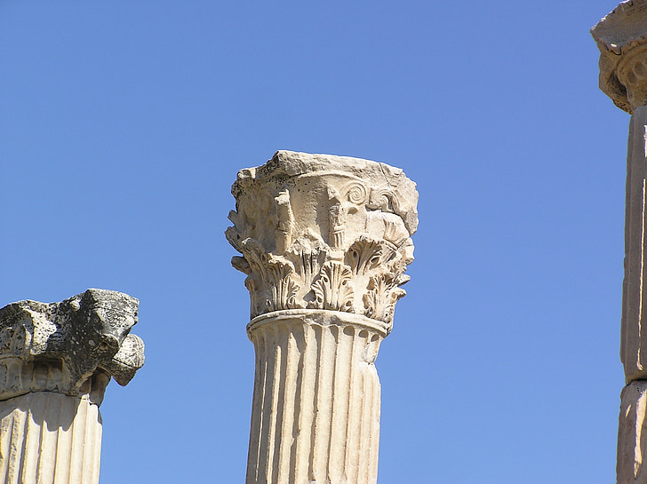 Efesas, stulpeliai, archeologija