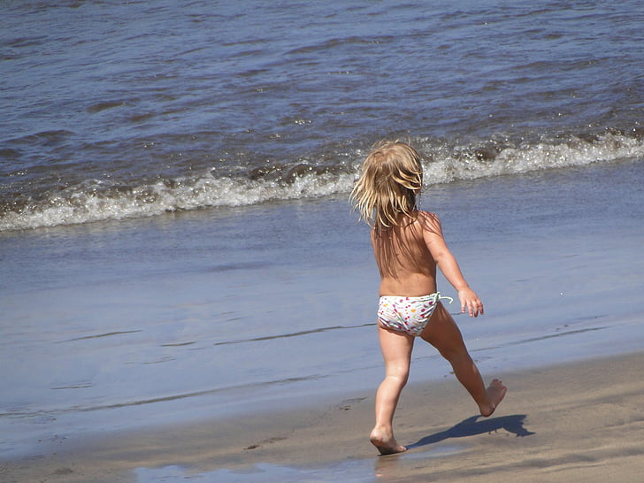 Щастлив, малко момиче, плаж, море, пясък, празници, лято