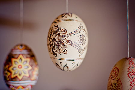 uova di Pasqua, disegnata, verniciato, dipendono dal, Pasqua, inchiostro di China Tusche, fatti in casa