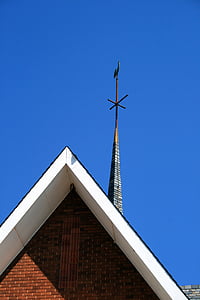 Església amb arbres, l'església, edifici, Gable, agulla, cel, blau