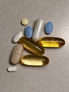 tabletes, medikamenti, farmaceitiskā
