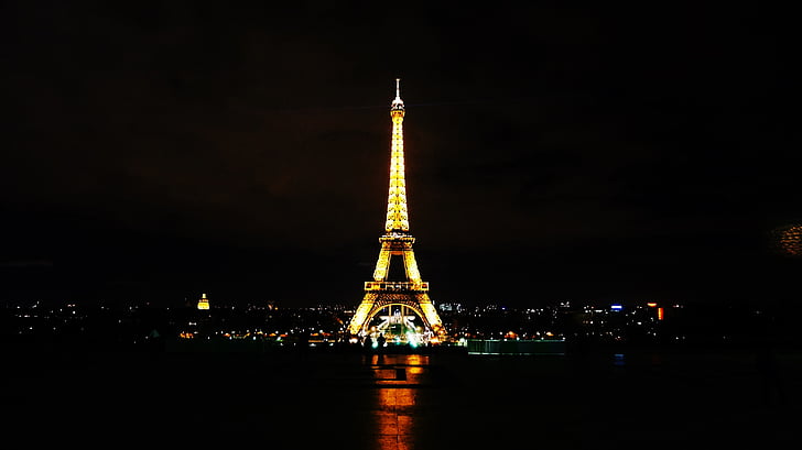 Prancūzija, Paryžius, Eifelio bokštas, vaizdas naktį