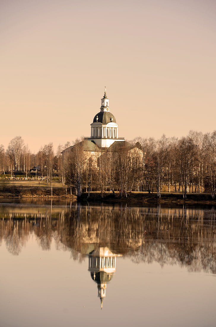 Skellefteå, išvardytų landskyrkan bažnyčia, bažnyčia, ryte, atspindys, Architektūra, vandens
