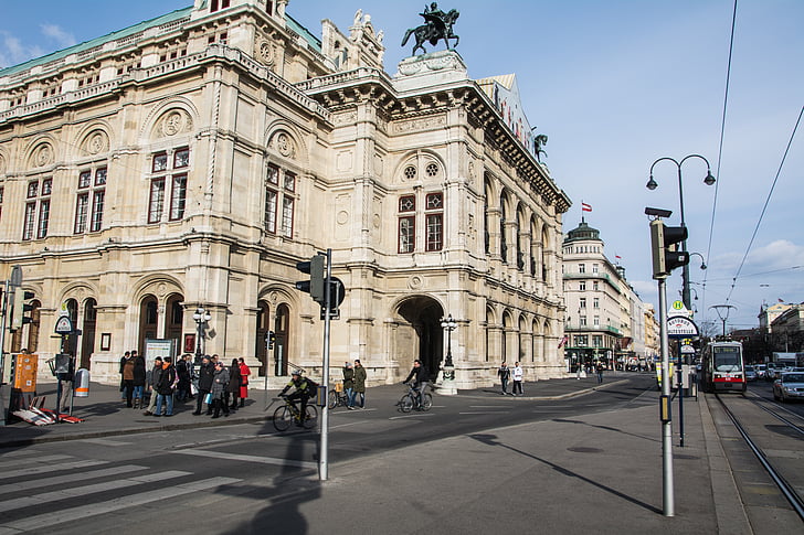 Bécs, Opera, közúti, régi
