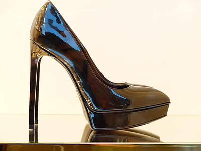 shoe, high heeled shoe, pumps, expensive, extravagant, shine, high front pumps