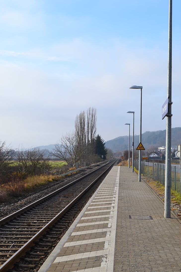 platformas, dzelzceļa stacija, saule, debesis, zila, šķita, ka, gleise