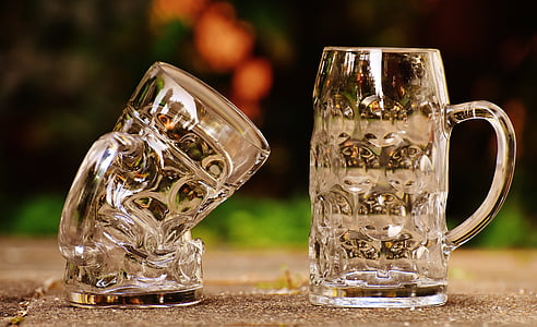 beer mugs, deformed, kink, funny, glass, large glass, oktoberfest