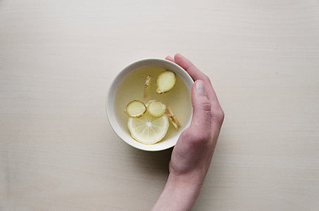 tál, tea, gyömbér, citrom, a forró ital, kéz, felmelegedés