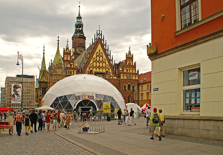 Poljska, Vroclav, mesto, staro mestno jedro, Zgodovina, arhitektura, na trgu