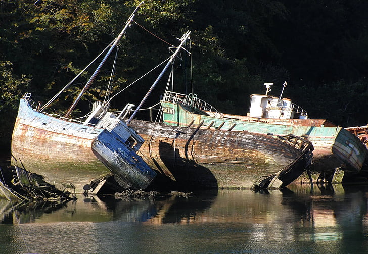 barcos, viejos barcos, restos de naufragios, Bretaña, mar, vacaciones, Costa