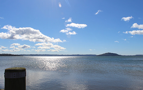 Nouvelle-Zélande, le lac taupo, Lac