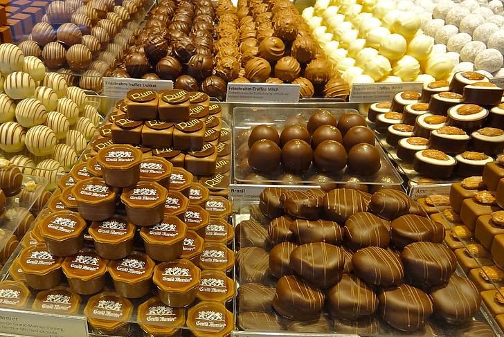 chocolate, candy, sweet, dessert, delicious, assortment, confectionery