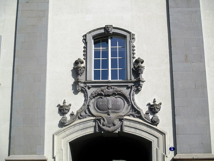 budova, opatství Okres, východní vstup, oblouky, zdobené, fasáda, titulek okna