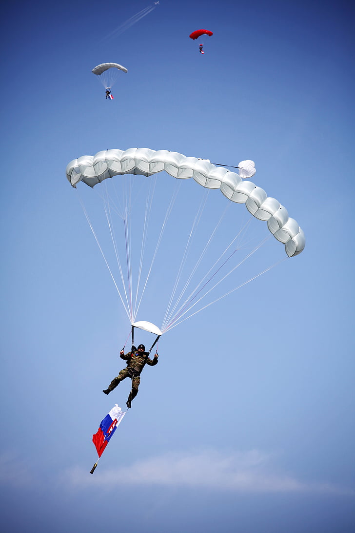paragliding, airshows, Sliač, Slovakia, en fallskjerm, pant