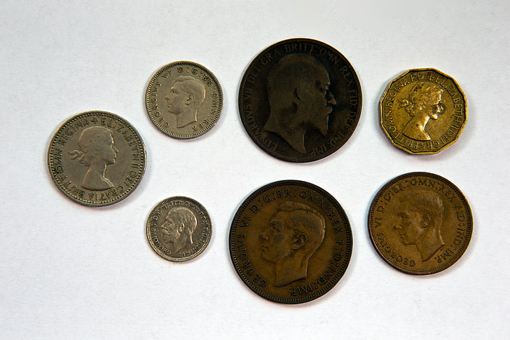 britiske mynter, advers ansikter, før decimalisation, skitne, sirkulert, gamle, historiske