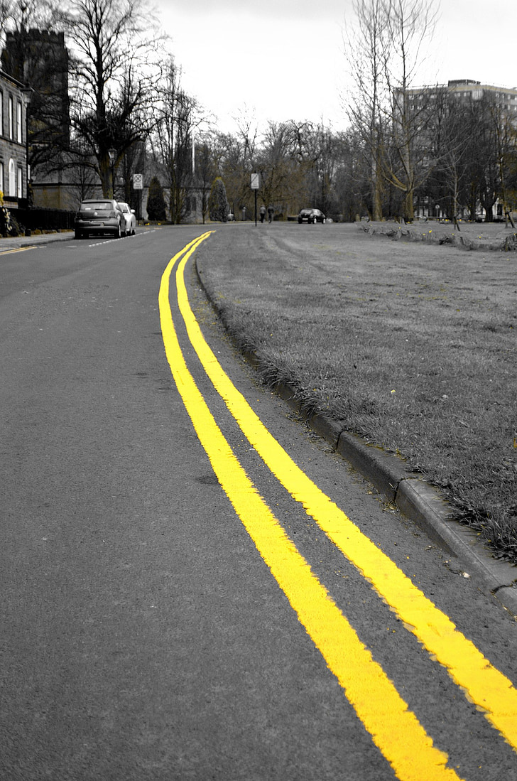 jaune, lignes, route, restrictions, pas de parking, alarme, notification
