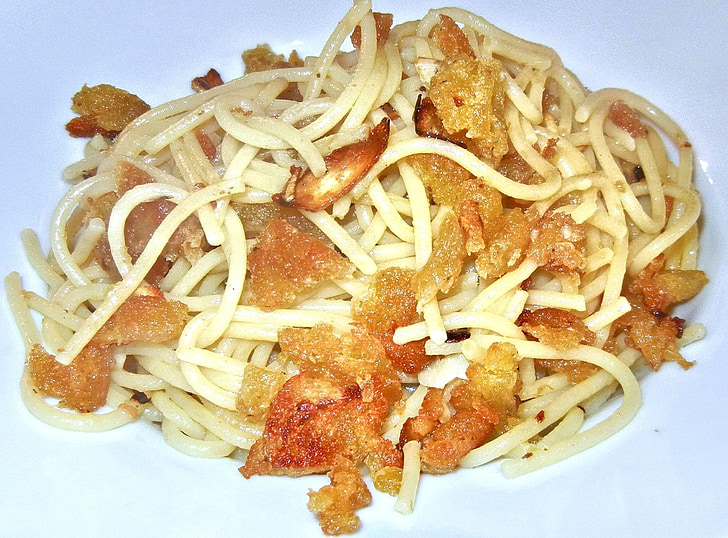 pasta, fried bread, garlic, olive oil, food, meal