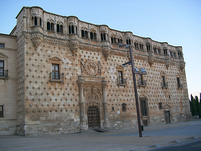 infantado дворец, Гуадалахара, архитектура