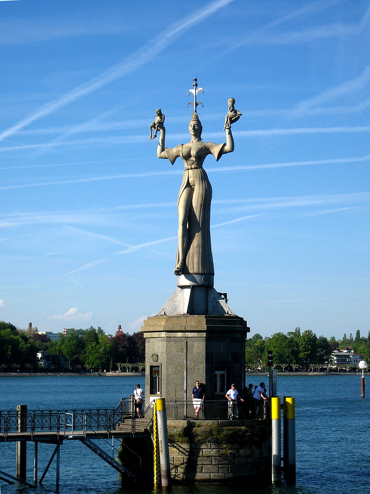 rotierende Figur, Kurtisane, Imperia, Hafen Konstanz, am Bodensee, Peter lenk, 1993