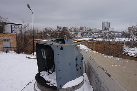 Vladivostok, aseiden museo, talvi, tykki