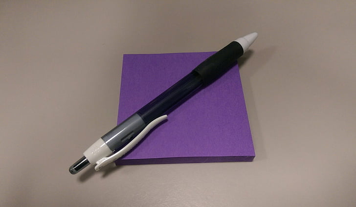 caneta, trabalho, post-it, mesa