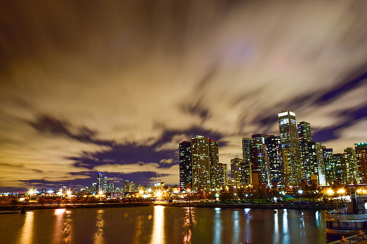 noche de la ciudad, rascacielos, junto al río, ciudad de noche, Skyline, paisaje urbano, Río