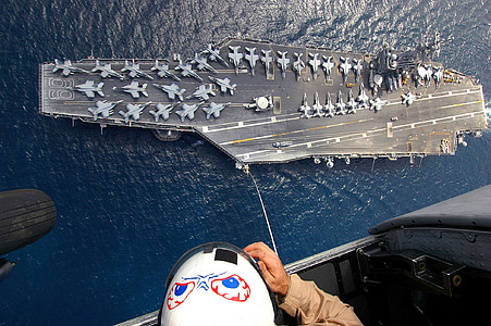 авианосец, вид сверху, военно-морской флот, USS Дуайт д. Эйзенхауэр, CVN 69
