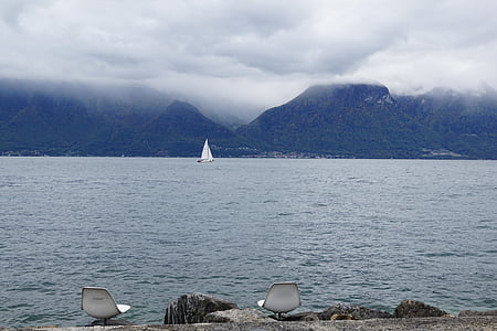 VEVEY, Šveice, Ženēvas ezers, krēsls, ezers, ūdens, kalni
