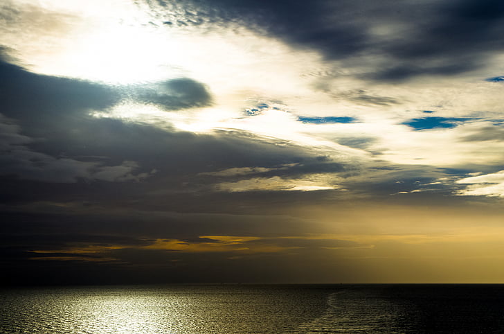 Wschód słońca, Tynemouth, morze, chmury, Wielka Brytania, światło, cień