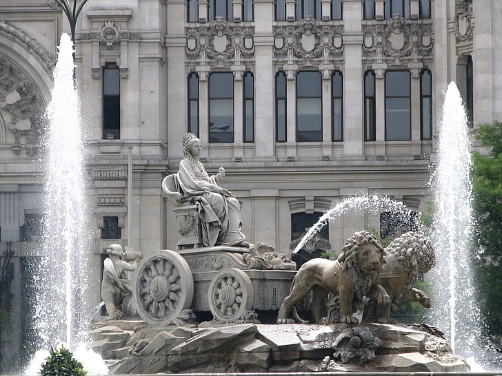 fonte, quatro-cavalo, cavalos, escultura, Madrid, Espanha, Praça de cibeles