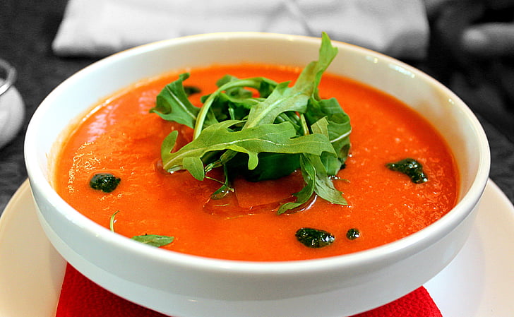 zuppa di pomodoro, zuppa, gazpacho, primo pasto, pranzo, cibo, mangiare sano