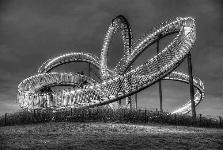 Duisburg, preto e branco, pontes, fotografia de noite