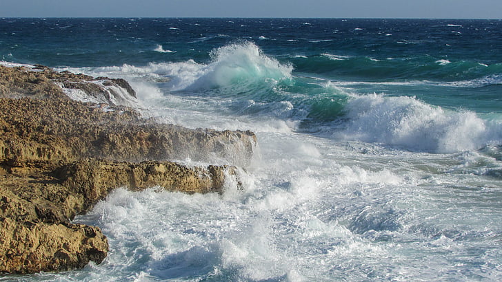bølger, Smashing, spray, klippefyldte kyst, vilde, Cypern, Ayia napa