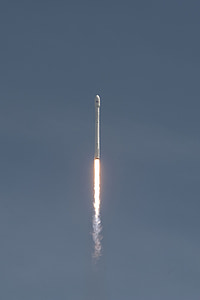 Roket fırlatma, Spacex, kalkış, denize indirmek, alevler, itici güç, Uzay