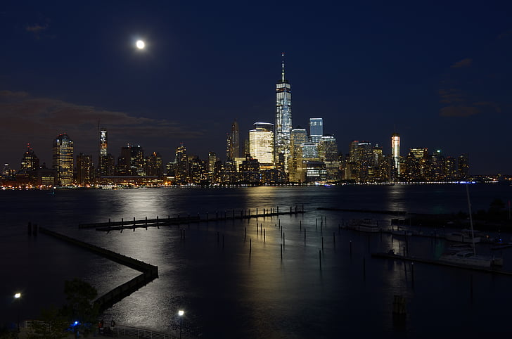 NYC, Μανχάταν, διανυκτέρευση, πόλη, νύχτα της πόλης, ουρανοξύστες, νερό