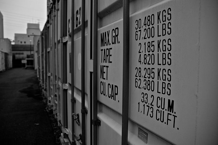 Container, Japan, schwarz / weiß, Zeichen