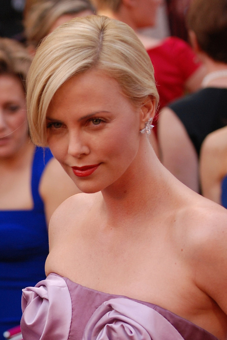 Charlize theron, actrice, producent en fashion model, Amerikaanse, Zuid-Afrikaanse, Hollywood, vrouw