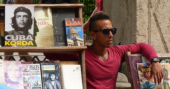 havana, cuba, man, seller, latino, books, casual