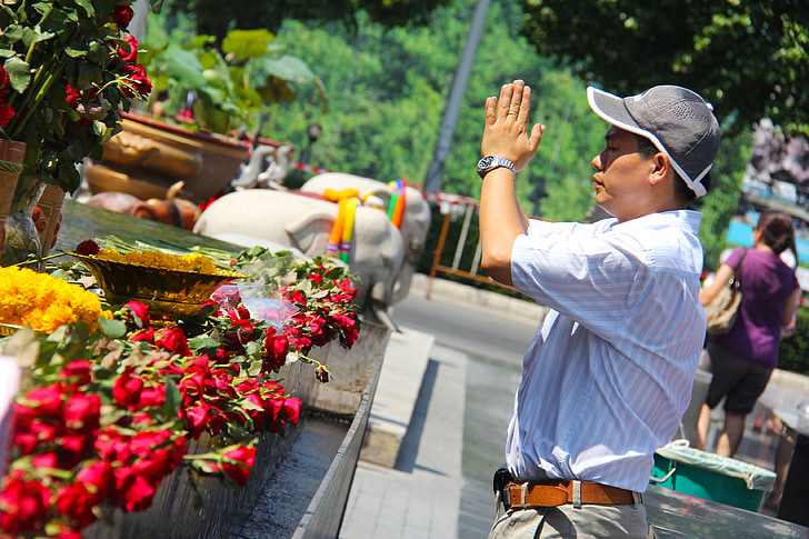 orar, oración, orando, Santuario de Ganesha, Santuario de, Templo de, Bangkok
