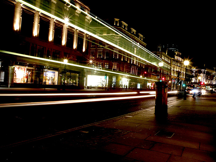 ลอนดอน, ผ่านทาง, ถนน, ในเมือง