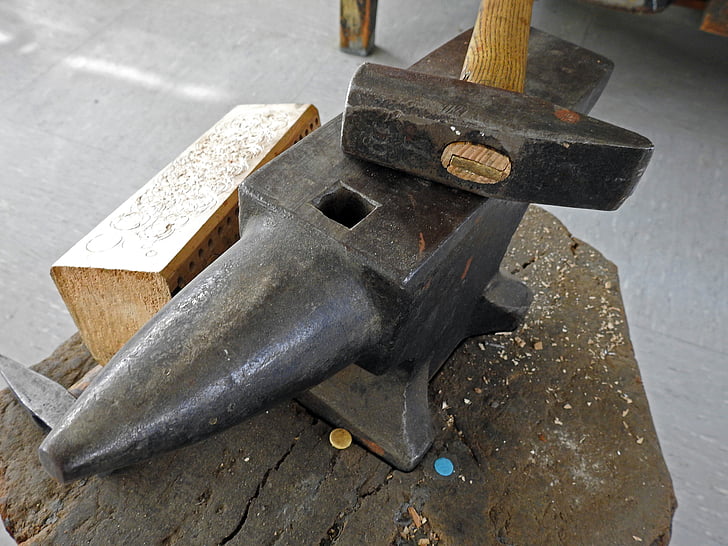 Hammer, Amboss, Werkzeug, Metall, Handwerk, Schmiede, Arbeit