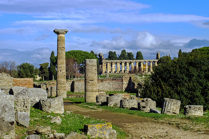 Paestum, Salerno, Italija, Via sacra, Magna grecia, dorskimi stebri, dorskimi slog