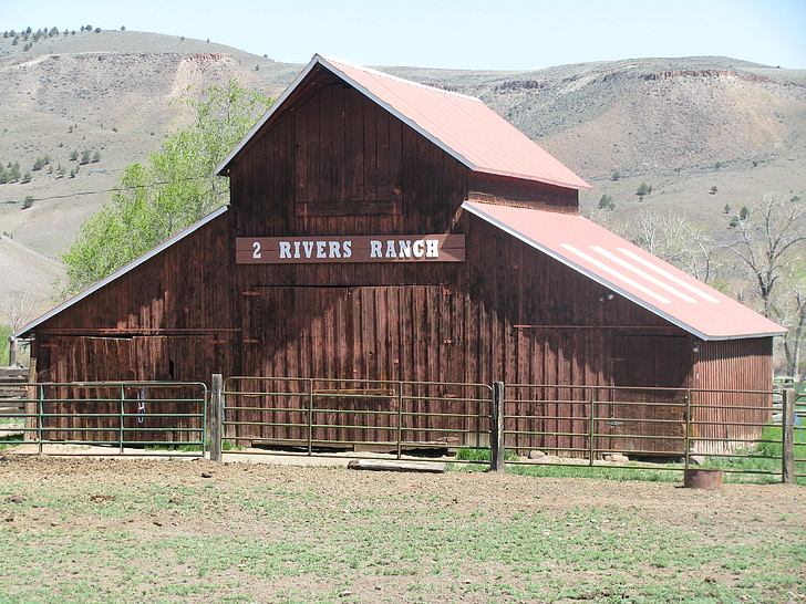 rancho de dois rios, Dayville, Oregon, vermelho, celeiro, pasto, velho