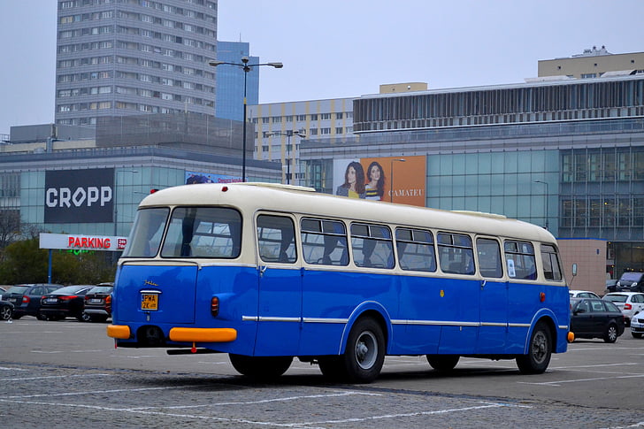 autobus, Stari autobusi, Poljski autobus, krastavac, parkiralište