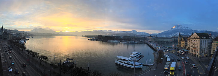 Panorama Luzern, Lake lucerne alueen, Lucerne, Pilatus, vesi, heijastus, arkkitehtuuri